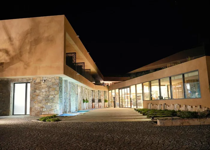 Les Regalia Hotel & Spa